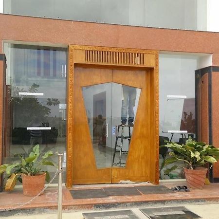 Airport Residency Hotel Devanahalli Екстериор снимка